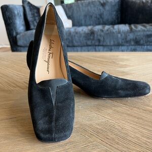 Black Suede Ferragamo Square Toe Pump Sz 9.5 4A